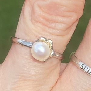 Cultured Pearl ring silver plated 6 mm Pearl adjustable size 7 - 8.5